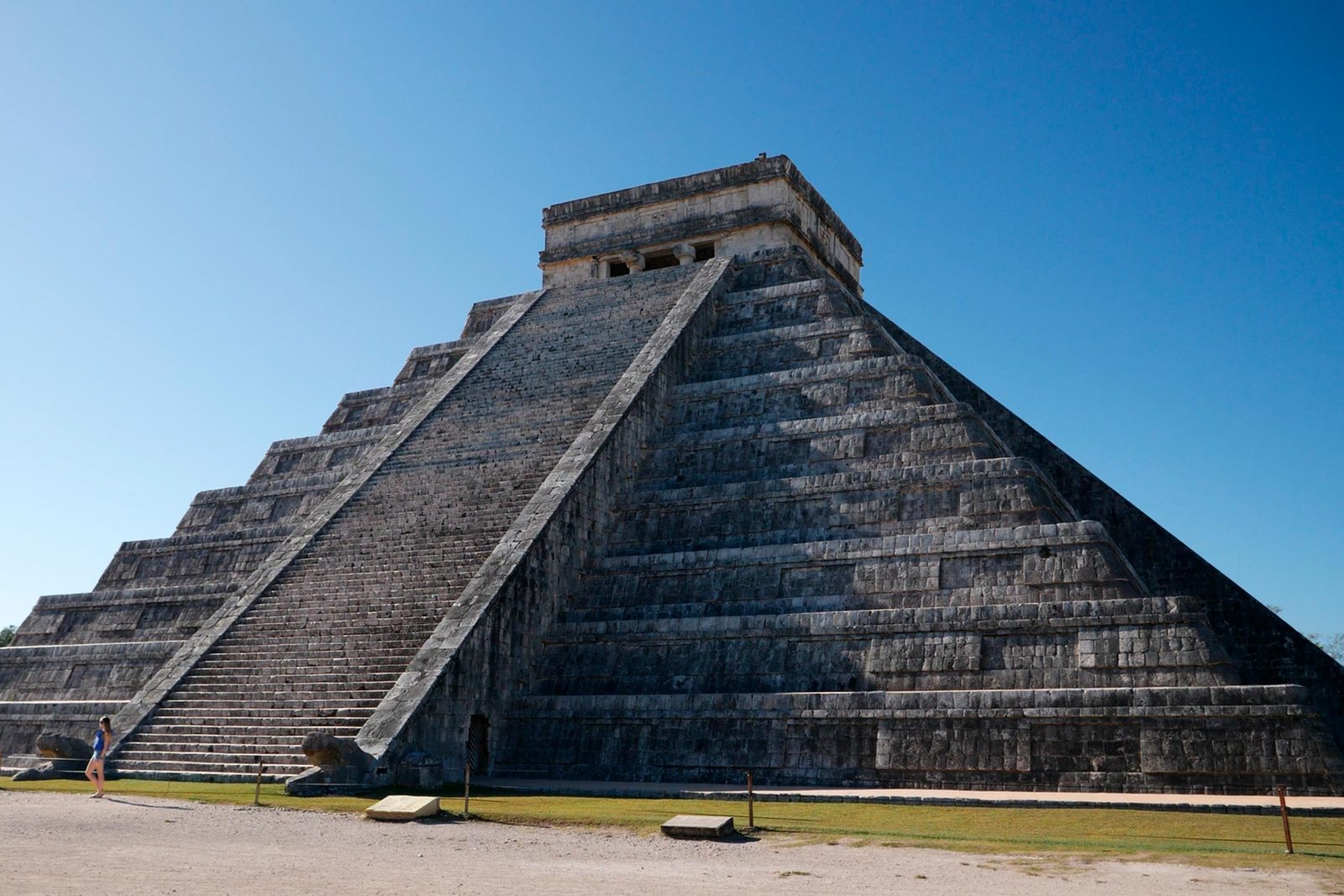 The Kukulkan pyramid, Chichén Itzá
